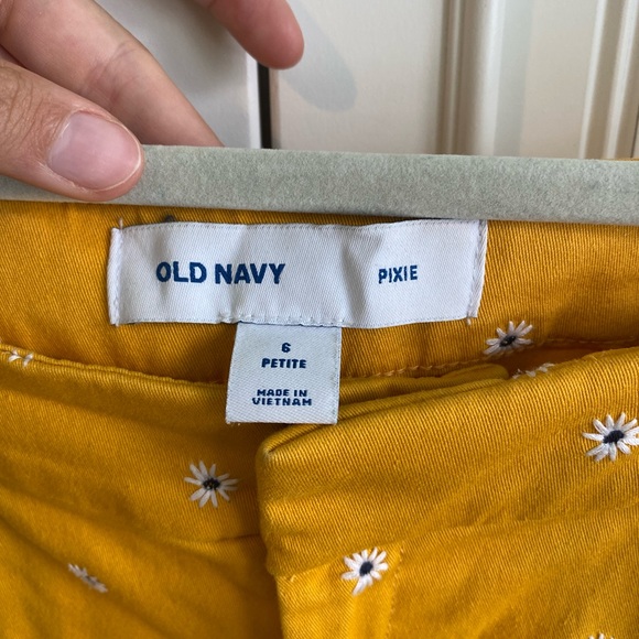 Yellow flower pants! - Picture 3 of 3